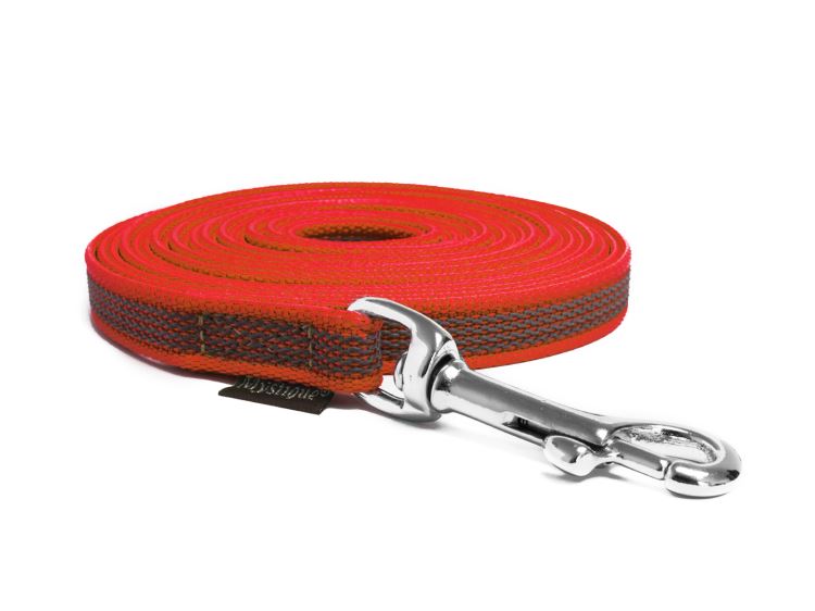 Rubbered_tracking_leash_15mm_rust_proof_red_big_web