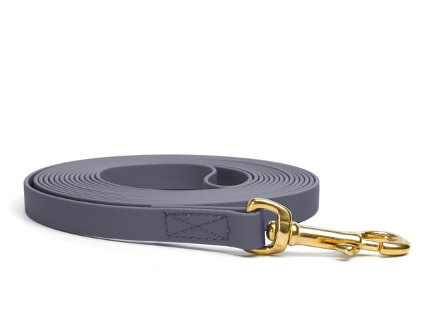 Biothane_tracking_leash_sewn_grey_brass_snap_hook_small_web