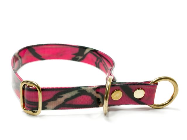 Biothane_half_choke_collar_solid_brass_camo_pink_small_web - kópia