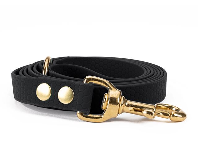 Hexa_leash_16_19mm_brass_riveted_black_small_web