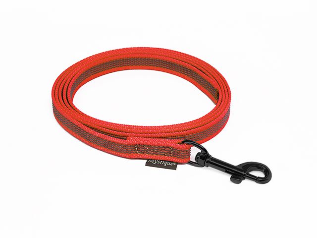 Rubbered_leash_12_15mm_black_snap_hook_red_big_web