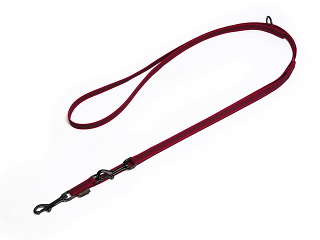 Rubbered_adjustable_leash_15mm_black_snap_hook_winered_small_web copy
